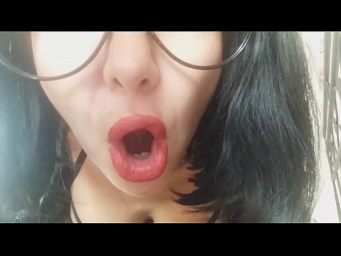 ❤️ Kara, via duonpatrino ne lasos vin iri al lernejo hodiaŭ... Mi bezonas vin tro multe... ❤️❌ Porno ĉe ni ﹏